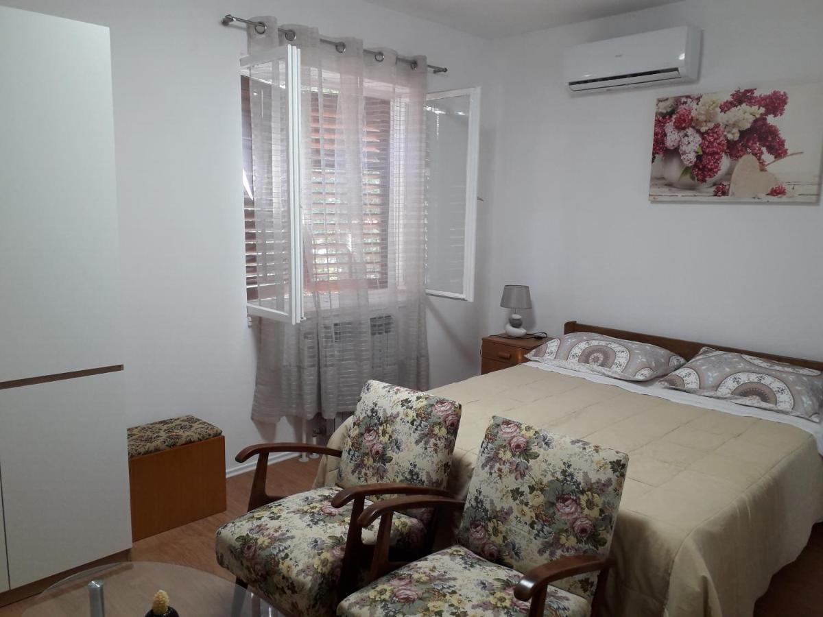 Soba Ivanka Mali Lošinj Extérieur photo